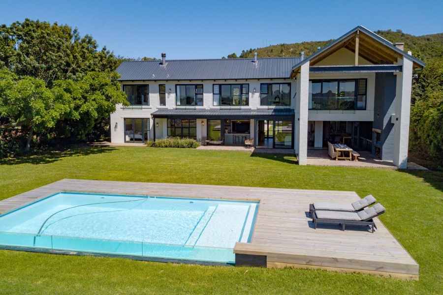 4 Bedroom Property for Sale in Keurboomstrand Western Cape